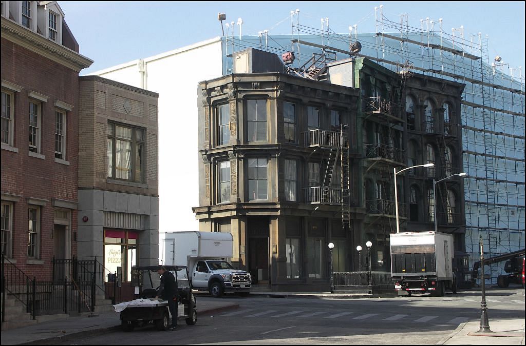 paramount studios backlot in hollywood